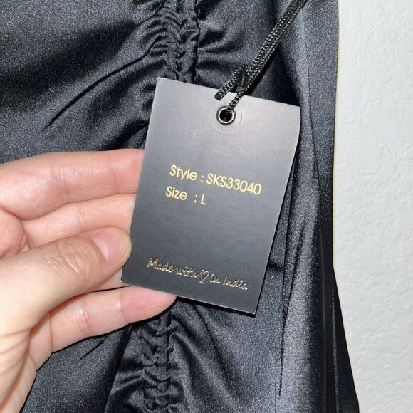 NWT woman’s Large Black Skirt Side Slip With Scrunch Slit Date Night Outfit - Picture 3 of 4